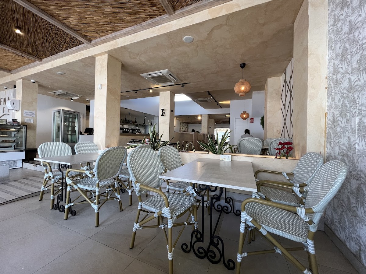 Arena Café