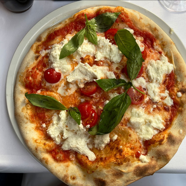 Pizza Büffelmozzarella