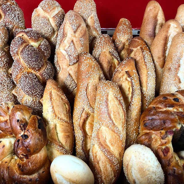 Large Semolina Bread Twist
