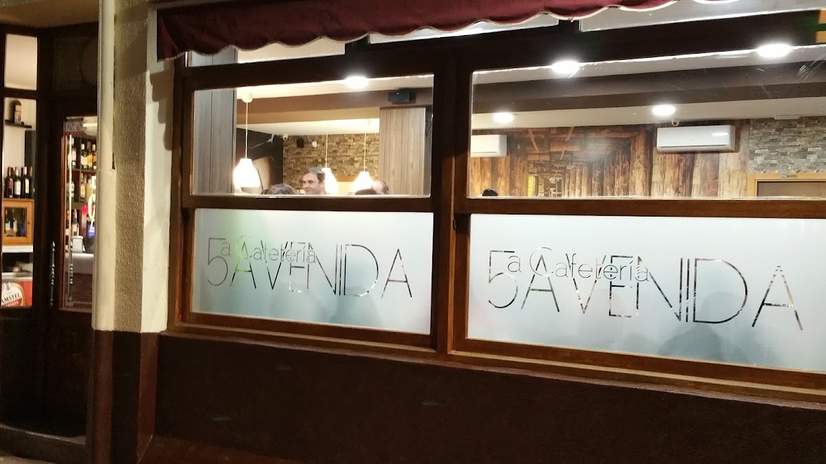 Cafeteria Quinta Avenida Cb