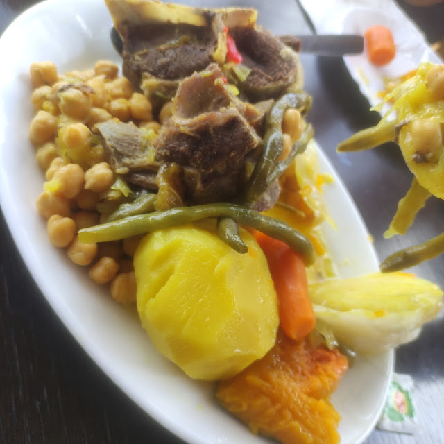 Cabrito Con Vegetales