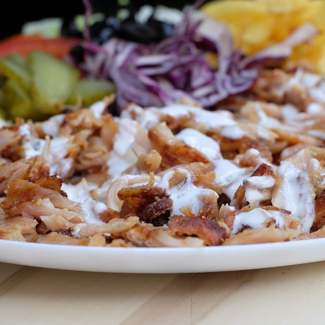 Piatto I Moschettieri Con Pane Arabo E Kebab