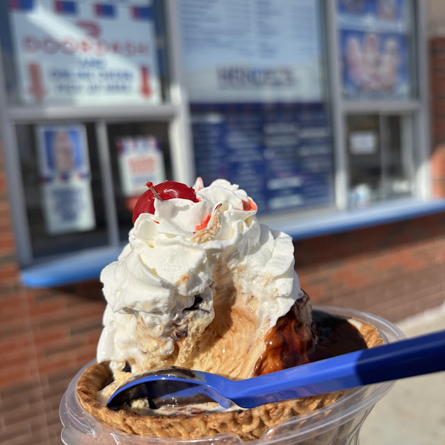 Hot Fudge Brownie Sundae