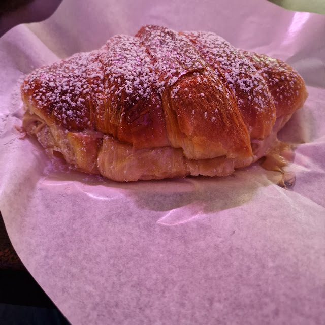 Cornetto Con Nutella Esagerato Buonissimo E Gustosissimo