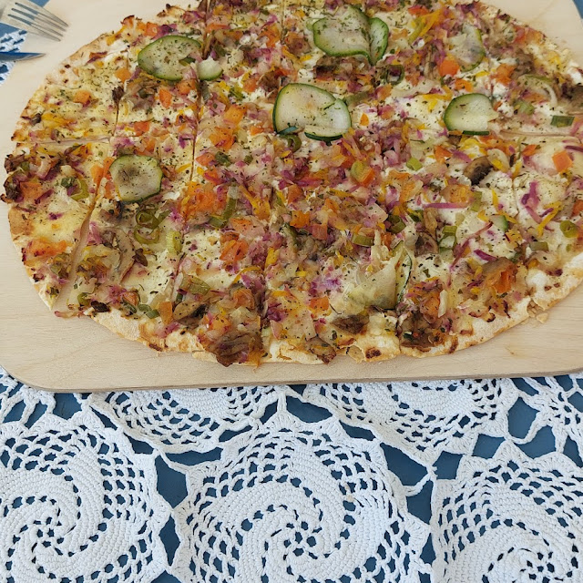 Vegetarischer Flammkuchen
