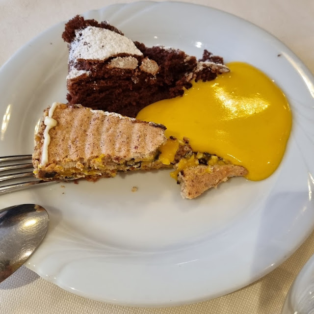 Piatto Misto Di Dolci