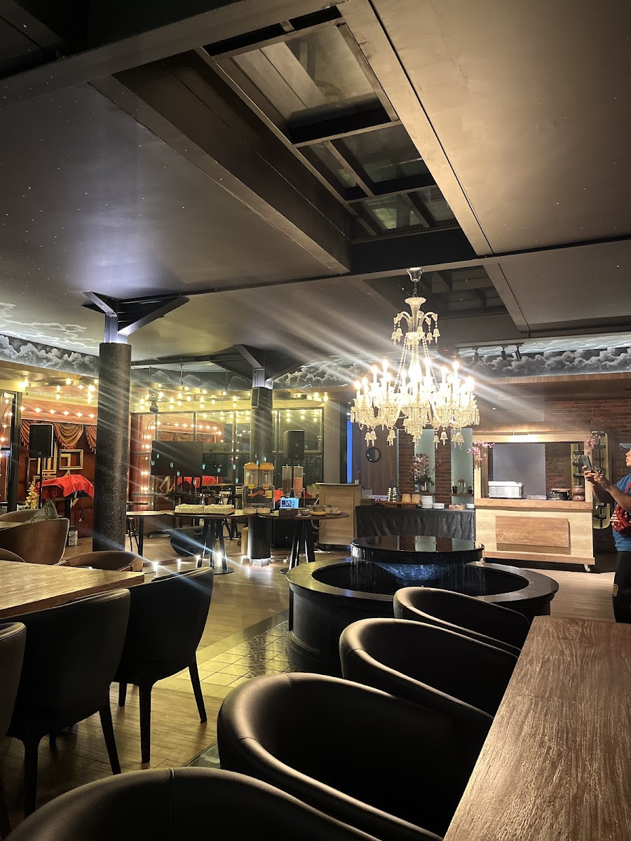 Fullybooked Sky Restaurant