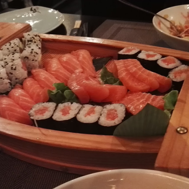 Barca Sushi E Sashimi