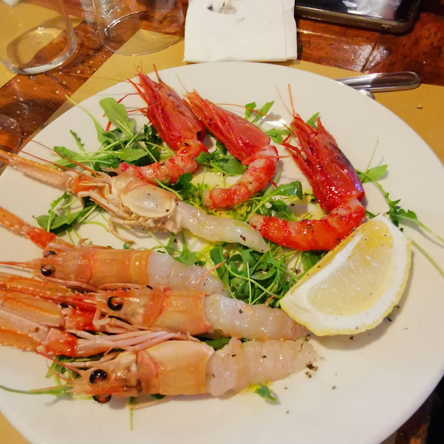 Gamberi E Scampi Crudi