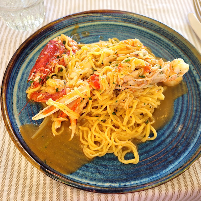 Tagliolini Con Scampi E Granchio