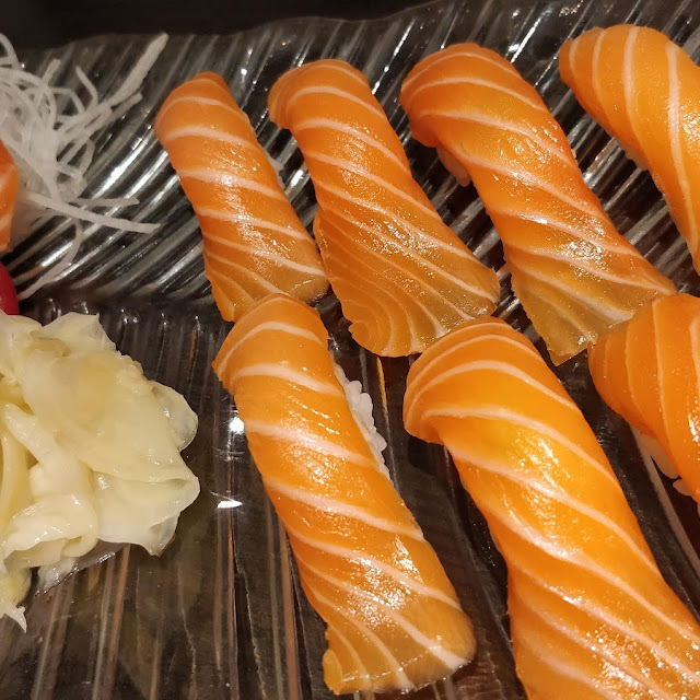Salmon and Tuna Dinner