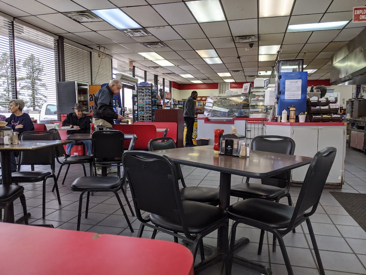 Skaggs Country Store & Grill