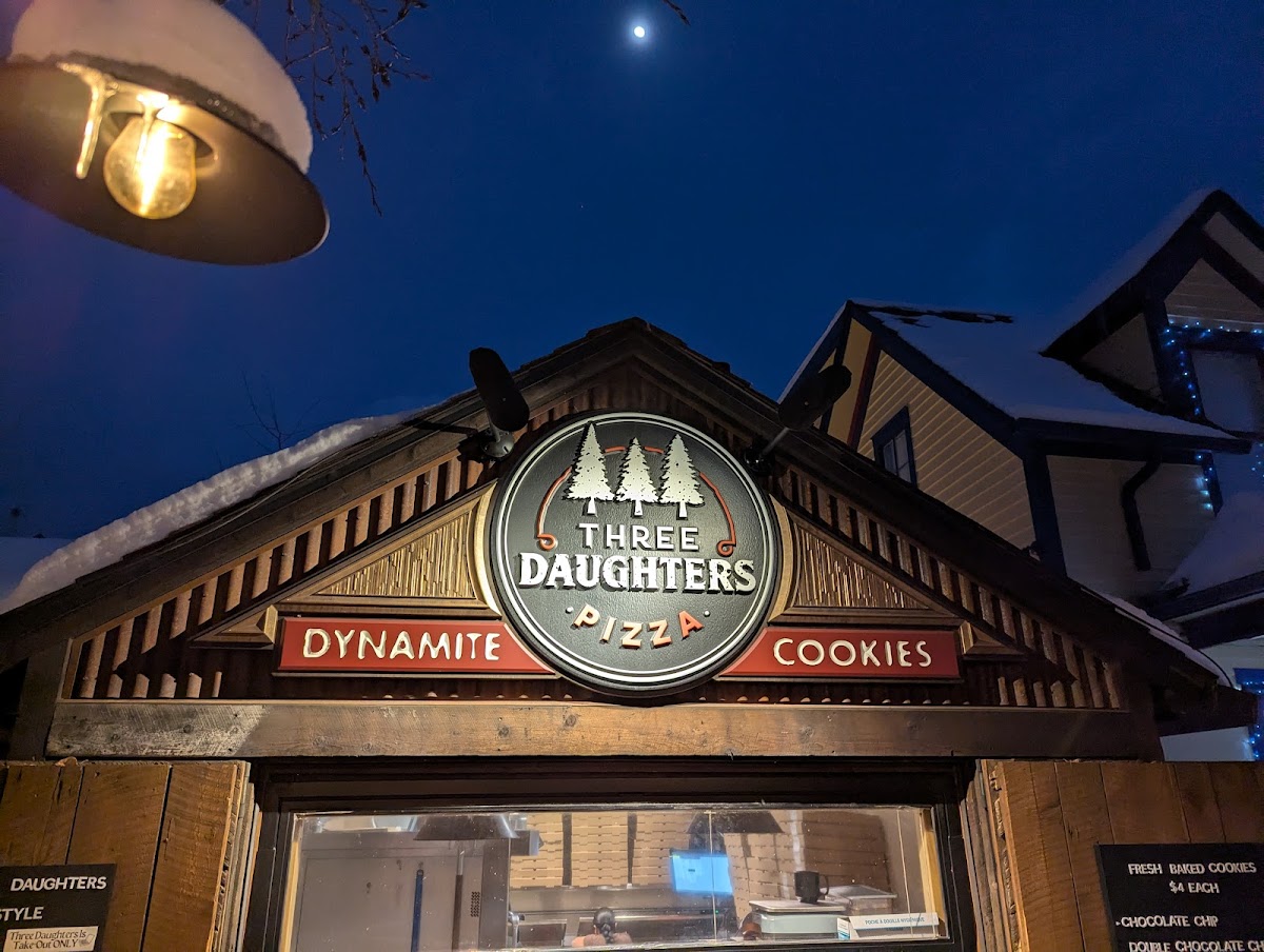 Three Daughters Pizza