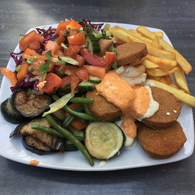Falafel Teller