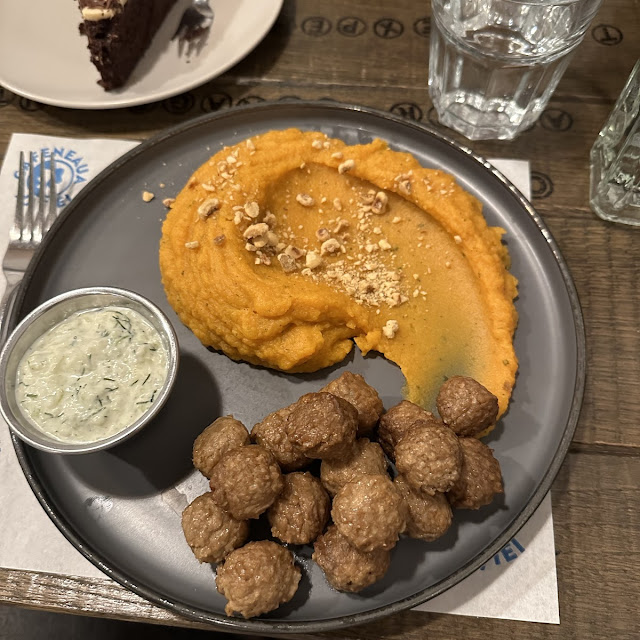 Chifteluțe Vegane Piure De Cartof Dulce Cu Alune