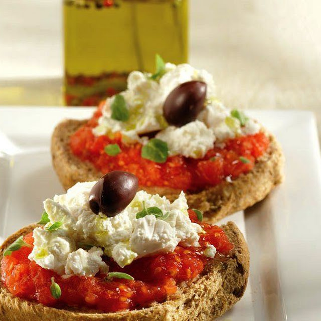 Cretan Dakos Salad to Share