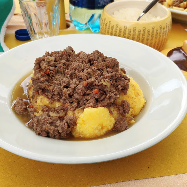 Polenta E Tapeluco