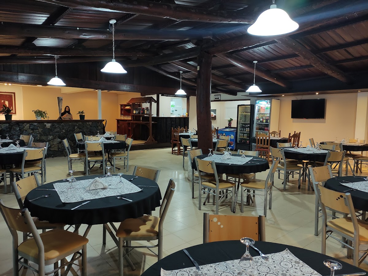 La Cabaña Resto-Bar/Parrilla!
