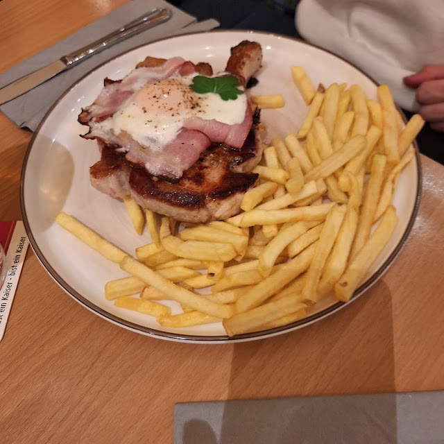 Kortlett Mit Pommes