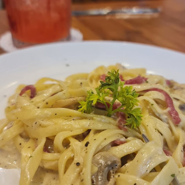 Fettuccine Carbonara