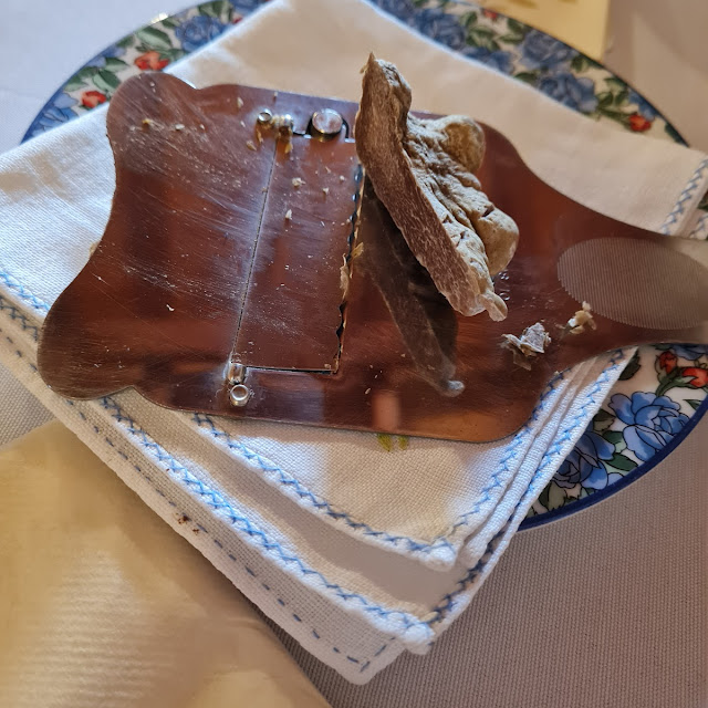 Resta Di Tartufo Bianco