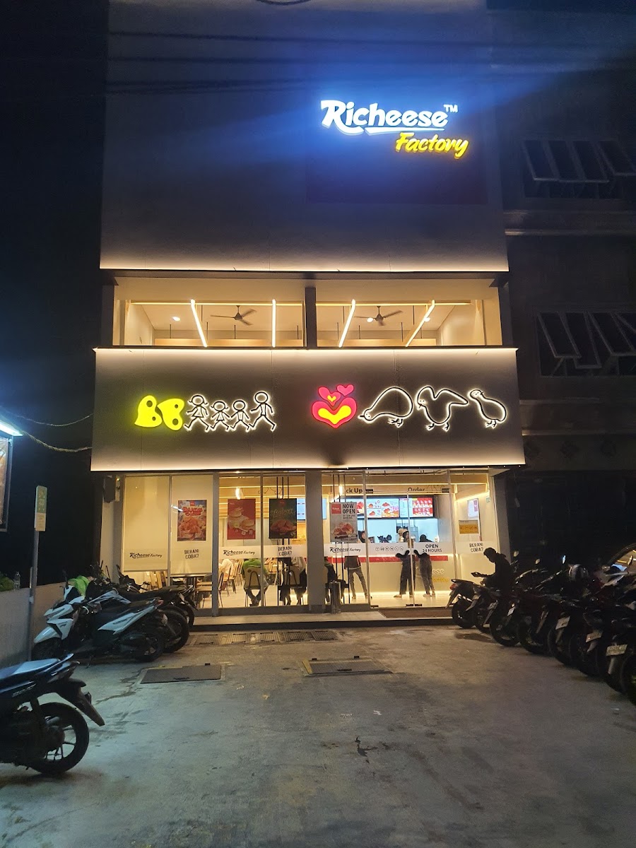 Richeese Factory Tanjung Morawa