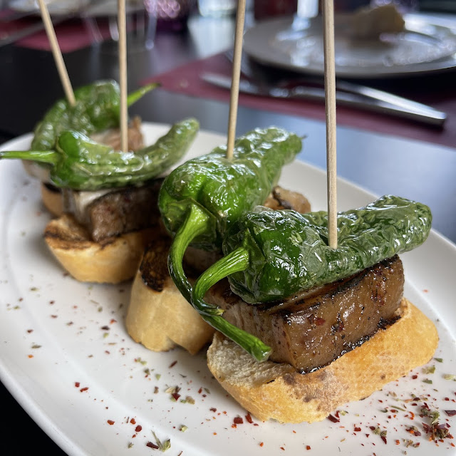 Panceta Con Pimientos de Padrón