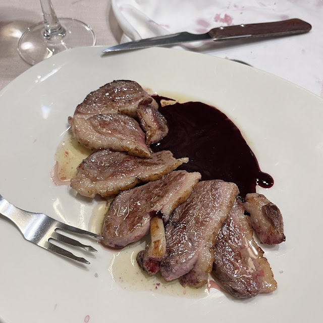 Magret D'ànec Amb Salsa de Cassis