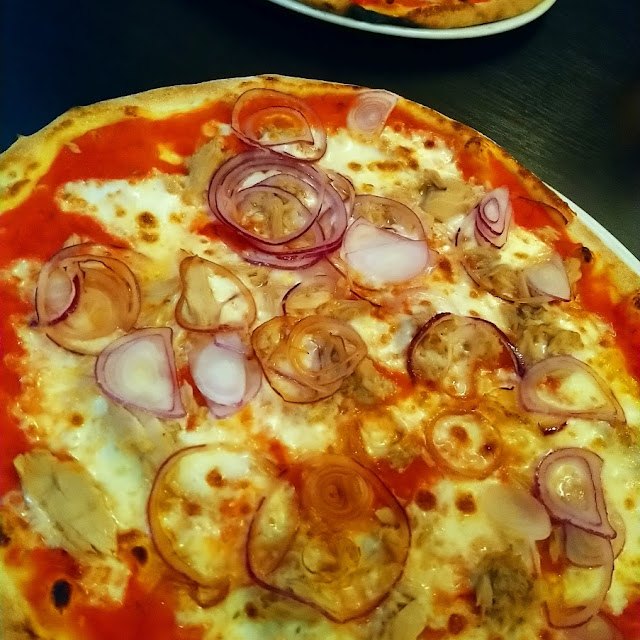 Pizza Thunfisch