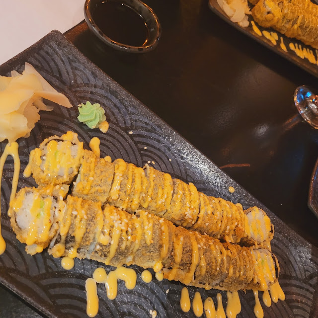 Frietierte Surimi Maki Avocado
