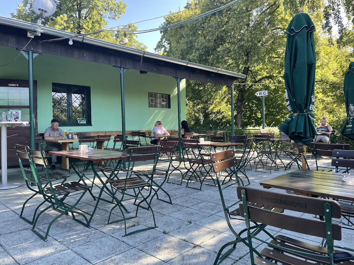 Gartenwirtschaft 3 Bäumerl Berg
