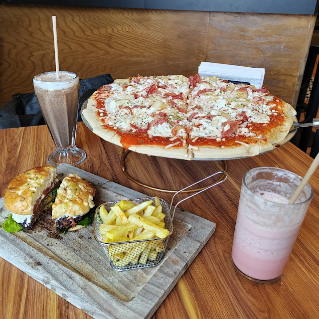 Pizza Margherita