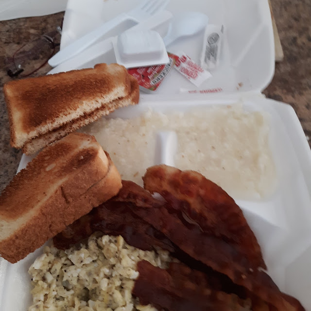 Scrambled Eggs Grits & Bacon
