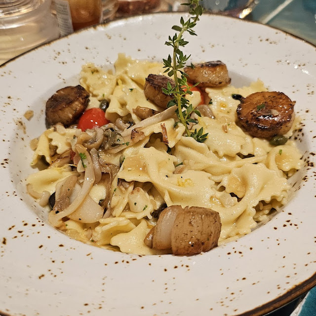 Farfalloni Scallop Al Funghi