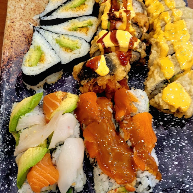 Sushi & Roll