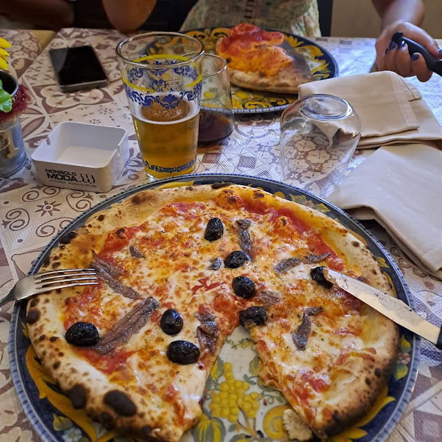 Pizza Napoli