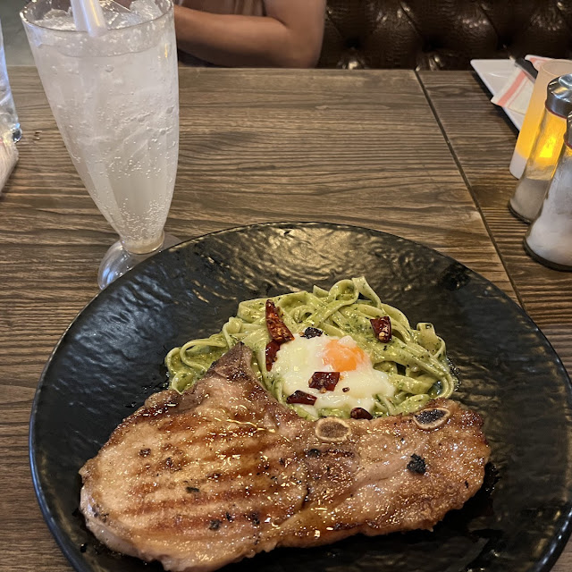เฟตตูชินี่พอคชอป