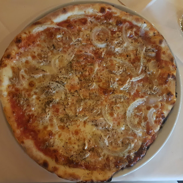 Pizza Tonno