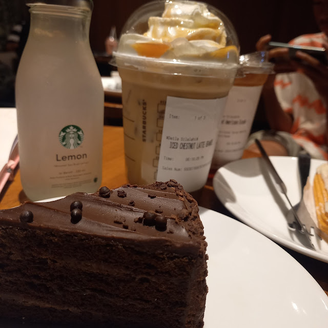 Classis Dark Chocolate Cake