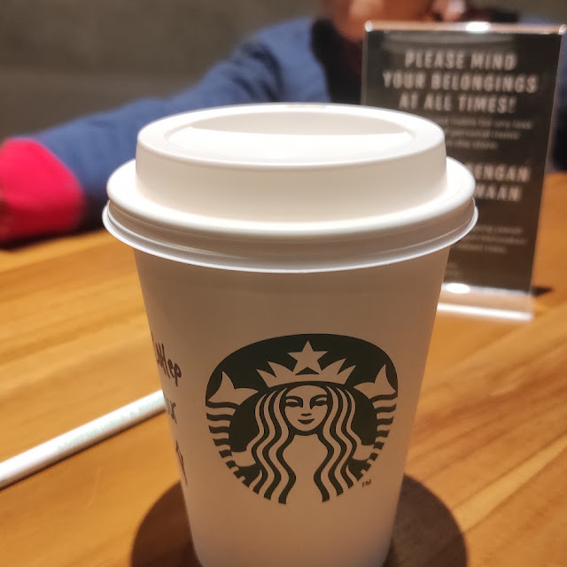 Hot Vanilla Latte Dan Green Tea Cream