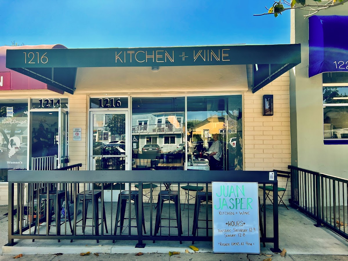 Juan Jasper Kitchen & Wine