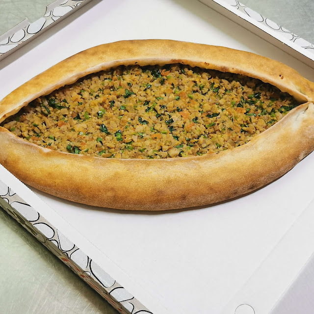 Pide Carne