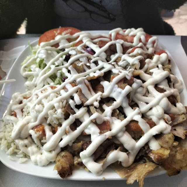Riso Con Pollo E Insalatina