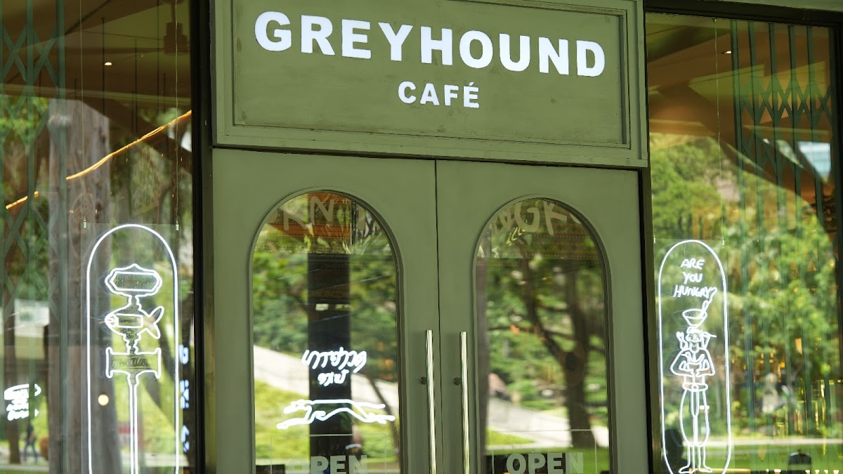 Greyhound Café Ayala Triangle
