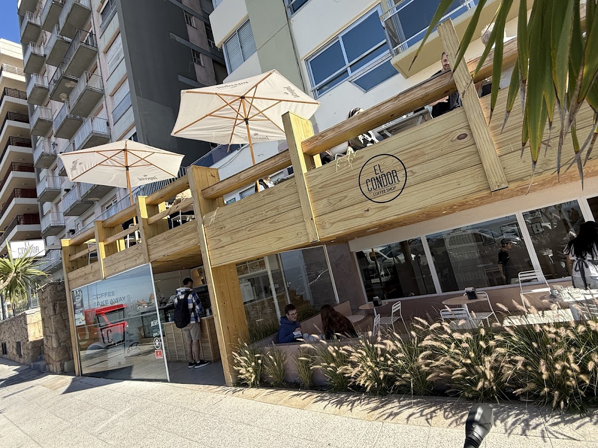 El Cóndor Coffee Shop