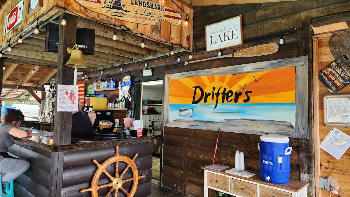 Drifter's Boathouse Restaurant