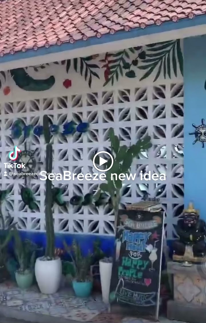 Sea Breeze Cafe Ceningan