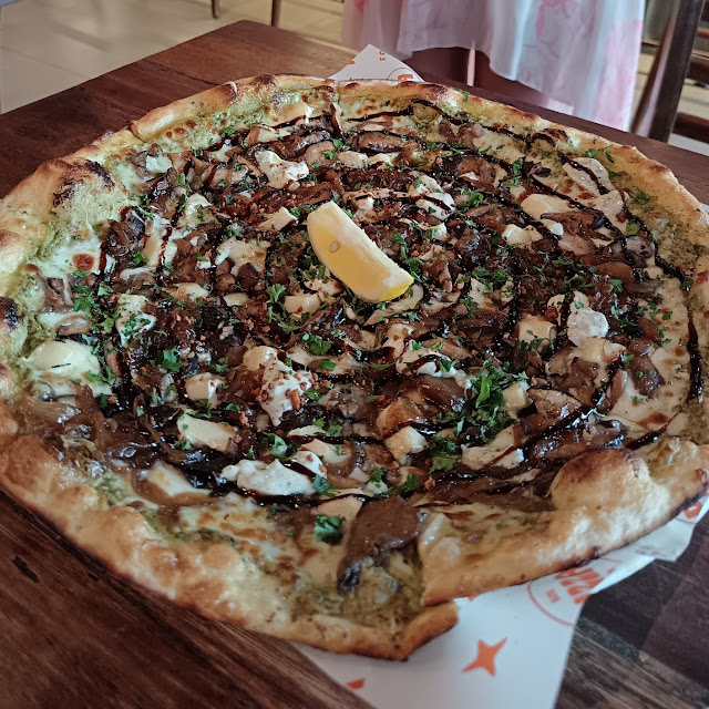 Teriyaki Tuna & Bonito Flakes Pizza