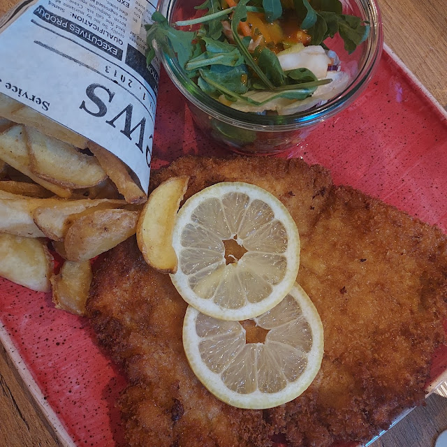 Schnitzel Wiener Art Mit Bratkartoffeln