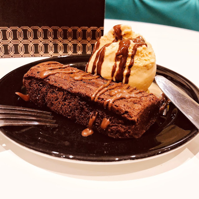 Warm Chocolate Brownle & Gelato